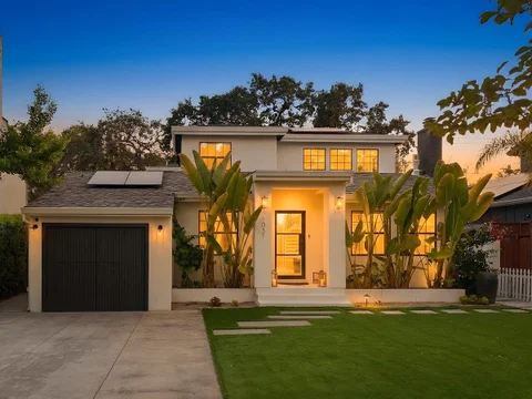 1031 Almanor Avenue, Menlo Park, CA 94025 - #: ML82053674