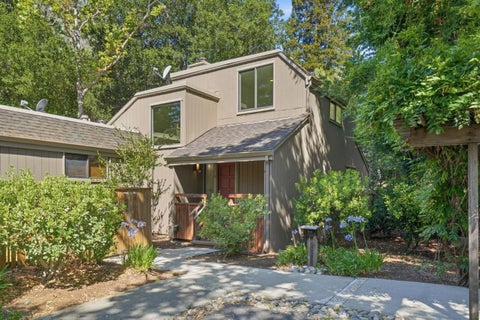 Photo of 19 Farm Road, LOS ALTOS, CA 94024 (MLS # ML82052087)