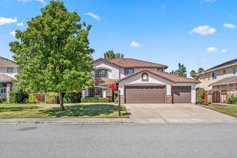 Photo of 15390 La Arboleda Way, MORGAN HILL, CA 95037 (MLS # ML82050124)