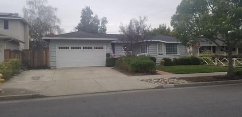 Photo of 2275 Highland Park, CAMPBELL, CA 95008 (MLS # ML82035050)