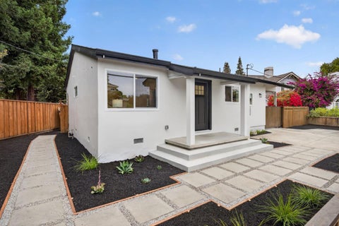 Photo of 250 Stierlin Road, MOUNTAIN VIEW, CA 94043 (MLS # ML82065029)
