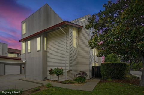Tiny photo for 702 Winstead Court, Sunnyvale, CA 94087 (MLS # ML82046080)