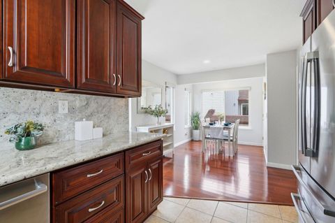 Tiny photo for 702 Winstead Court, Sunnyvale, CA 94087 (MLS # ML82046080)