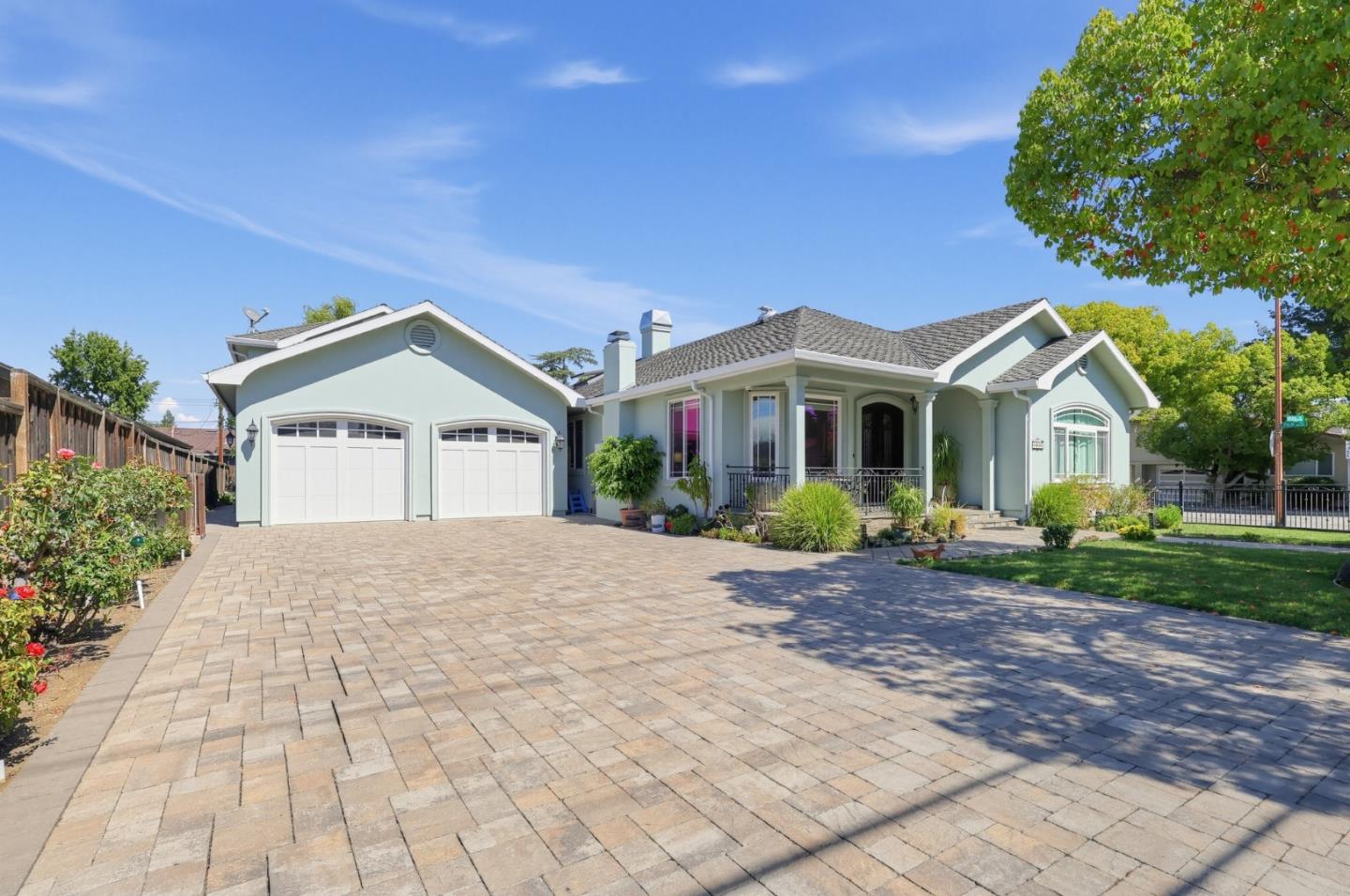 1507 Valota Road