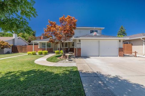 2675 Sutro Drive, San Jose, CA 95124 - #: ML81973071