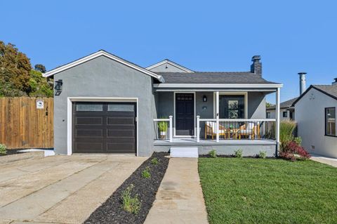 Photo of 134 Claremont Avenue, SOUTH SAN FRANCISCO, CA 94080 (MLS # ML82045417)