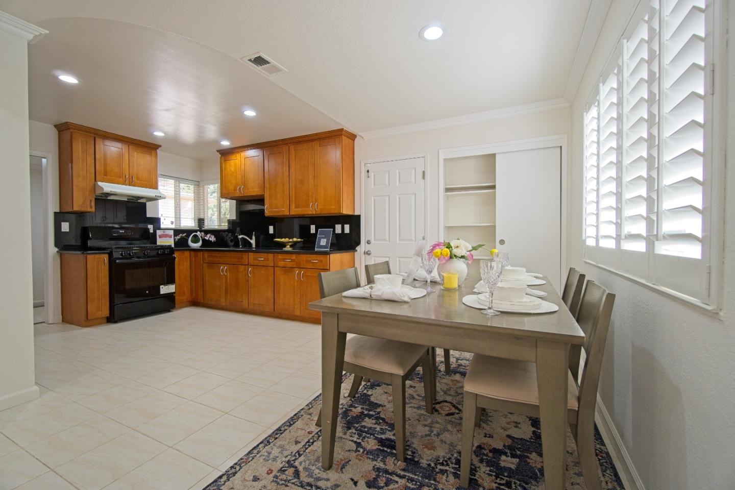 942 Junesong Way