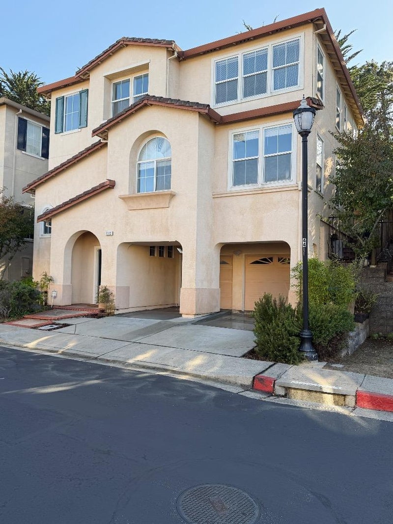 7222 Shannon Park Court