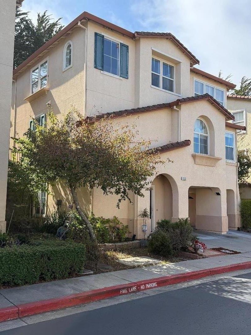 7222 Shannon Park Court