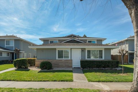 Photo of 4735 Capay Drive #1, SAN JOSE, CA 95118 (MLS # ML82037270)