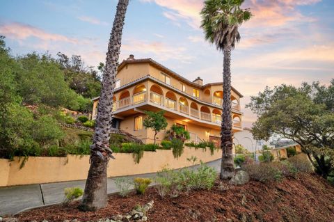 Photo of 181 Coronado Avenue, SAN CARLOS, CA 94070 (MLS # ML82030630)