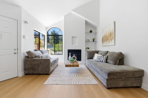 Photo of 2845 Buena Knoll Court, SAN JOSE, CA 95121 (MLS # ML82043287)