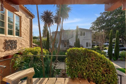 Tiny photo for 921 Arlington Road, REDWOOD CITY, CA 94062 (MLS # ML82035586)