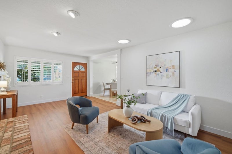 784 Sherman Oaks Drive