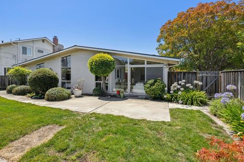 Tiny photo for 5573 Bigoak Drive, SAN JOSE, CA 95129 (MLS # ML82053672)