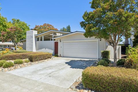 Tiny photo for 5573 Bigoak Drive, SAN JOSE, CA 95129 (MLS # ML82053672)