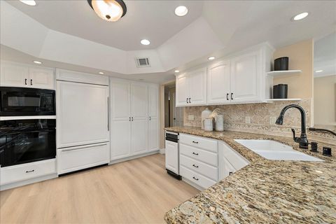 Tiny photo for 127 Puesta Del Sol, LOS GATOS, CA 95032 (MLS # ML82043801)