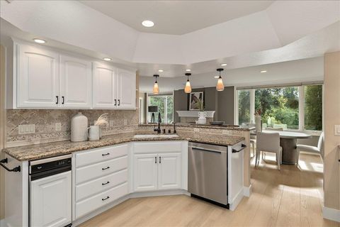 Tiny photo for 127 Puesta Del Sol, LOS GATOS, CA 95032 (MLS # ML82043801)