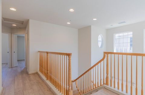 Tiny photo for 980 Longfellow Drive, Salinas, CA 93906 (MLS # ML82037964)