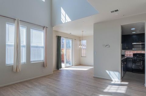 Tiny photo for 980 Longfellow Drive, Salinas, CA 93906 (MLS # ML82037964)