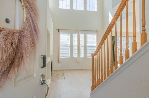 Tiny photo for 980 Longfellow Drive, Salinas, CA 93906 (MLS # ML82037964)