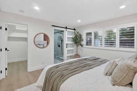 Tiny photo for 903 Lanewood Drive, San Jose, CA 95125 (MLS # ML82029700)