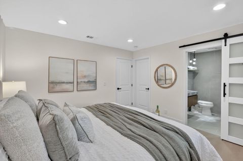 Tiny photo for 903 Lanewood Drive, San Jose, CA 95125 (MLS # ML82029700)