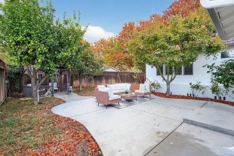 Tiny photo for 903 Lanewood Drive, San Jose, CA 95125 (MLS # ML82029700)