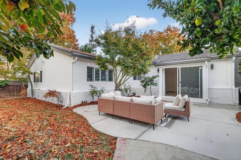 Tiny photo for 903 Lanewood Drive, San Jose, CA 95125 (MLS # ML82029700)