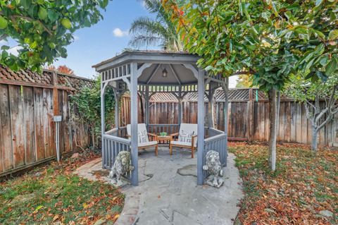 Tiny photo for 903 Lanewood Drive, San Jose, CA 95125 (MLS # ML82029700)