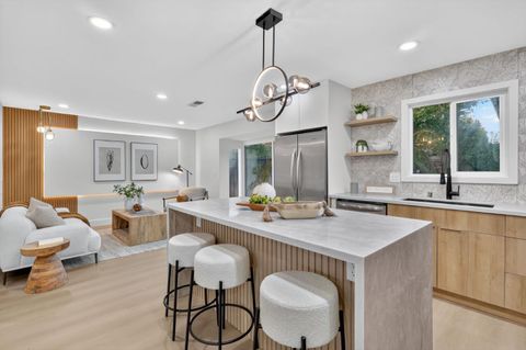 Tiny photo for 903 Lanewood Drive, San Jose, CA 95125 (MLS # ML82029700)