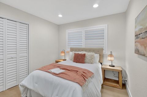 Tiny photo for 903 Lanewood Drive, San Jose, CA 95125 (MLS # ML82029700)