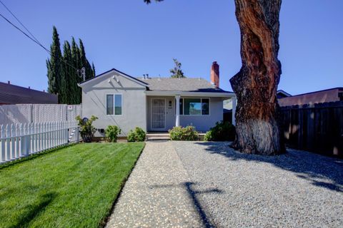 Photo of 209 Mccreery Avenue, SAN JOSE, CA 95116 (MLS # ML82041968)