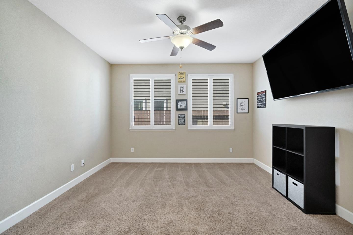 1596 Manzanita Way
