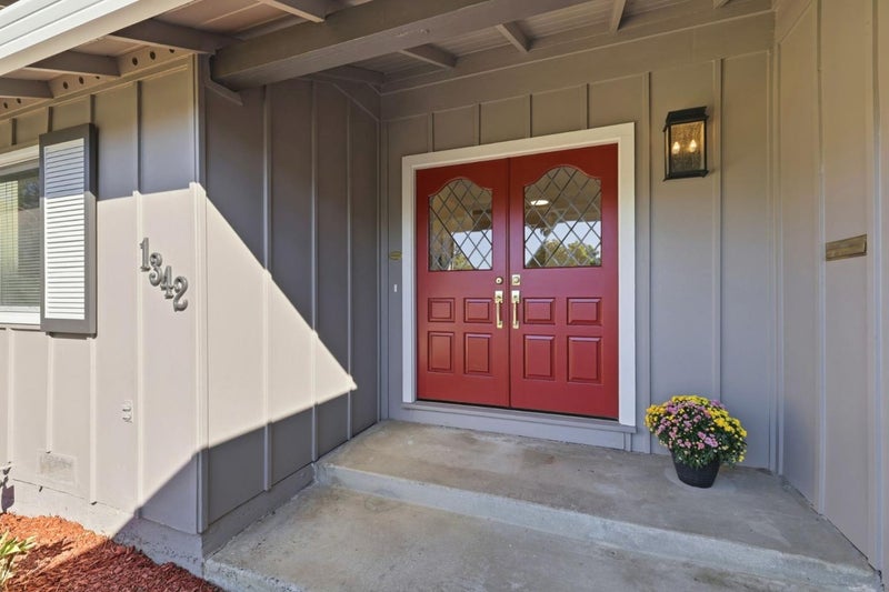 1342 Oak Knoll Drive