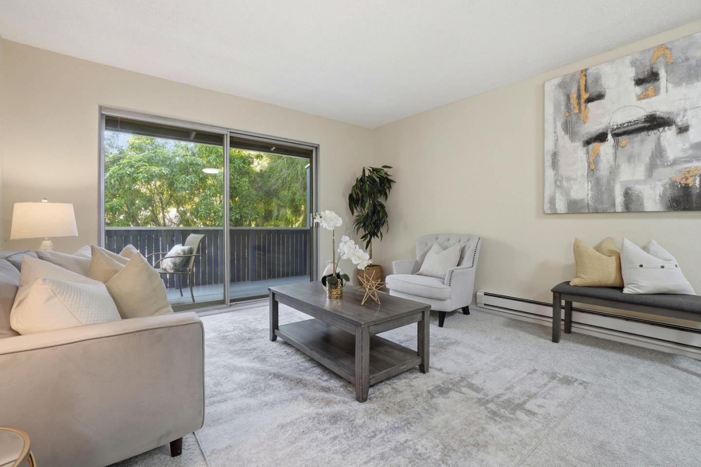 143 Piccadilly Place F