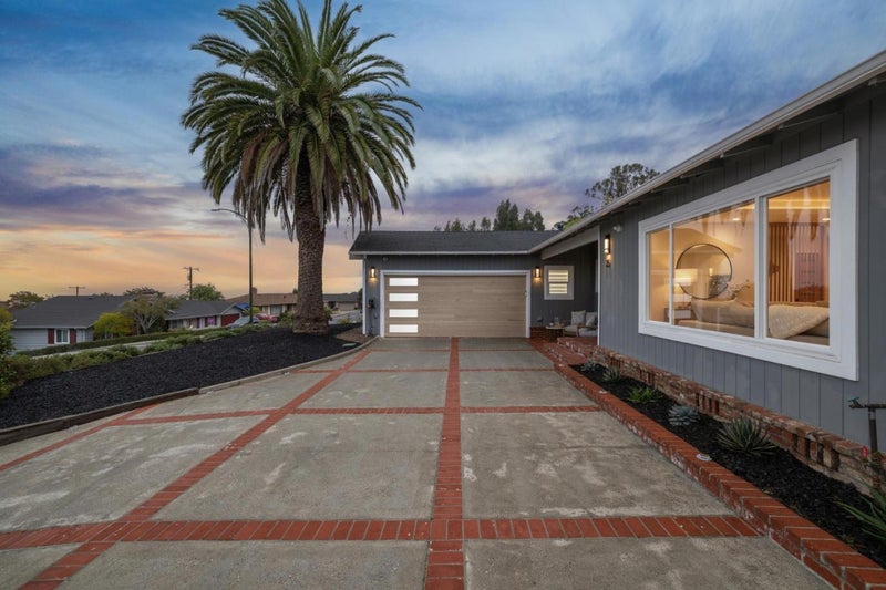 25 Vallejo Drive