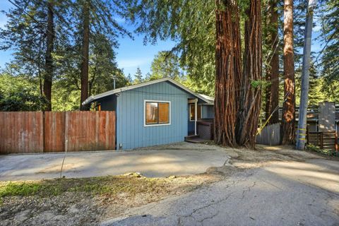 Photo of 178 Madrona Road, Boulder Creek, CA 95006 (MLS # ML82032771)