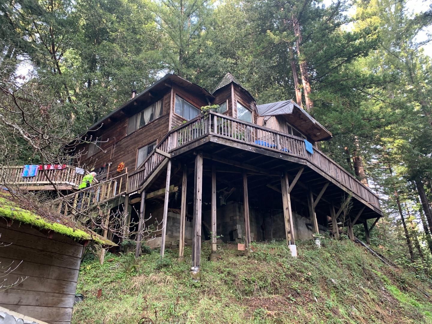 615 Heartwood Hill