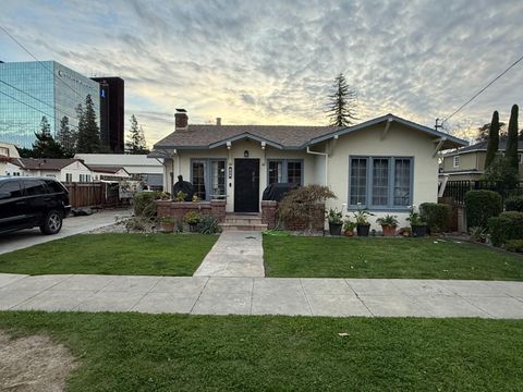 Photo of 915 N 2nd Street, San Jose, CA 95112 (MLS # ML82039464)