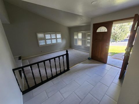 Tiny photo for 100 Yellowood Place, PITTSBURG, CA 94565 (MLS # ML82040748)