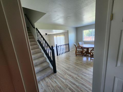 Tiny photo for 100 Yellowood Place, PITTSBURG, CA 94565 (MLS # ML82040748)