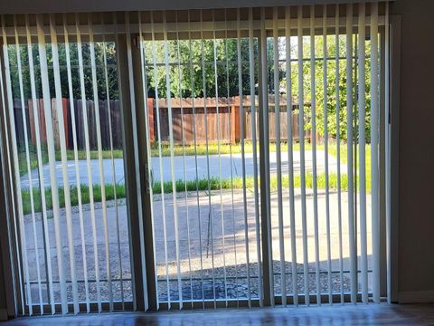 Tiny photo for 100 Yellowood Place, PITTSBURG, CA 94565 (MLS # ML82040748)