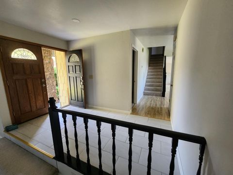 Tiny photo for 100 Yellowood Place, PITTSBURG, CA 94565 (MLS # ML82040748)