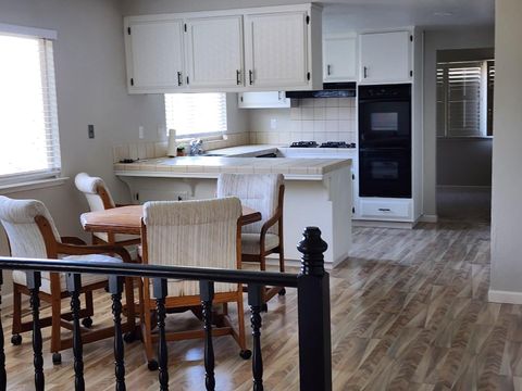 Tiny photo for 100 Yellowood Place, PITTSBURG, CA 94565 (MLS # ML82040748)