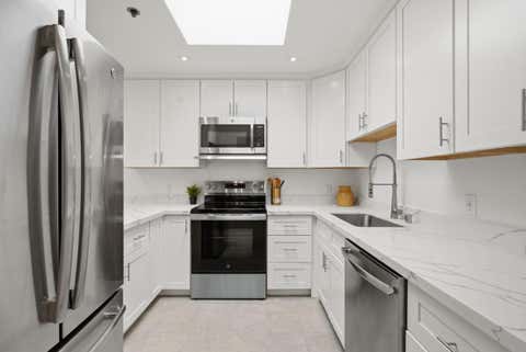 Tiny photo for 405 91st Street #27, Daly City, CA 94015 (MLS # ML82043923)