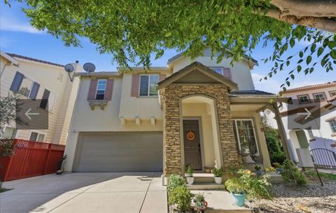 Photo of 62 Thomas Avenue, TRACY, CA 95391 (MLS # ML82048108)