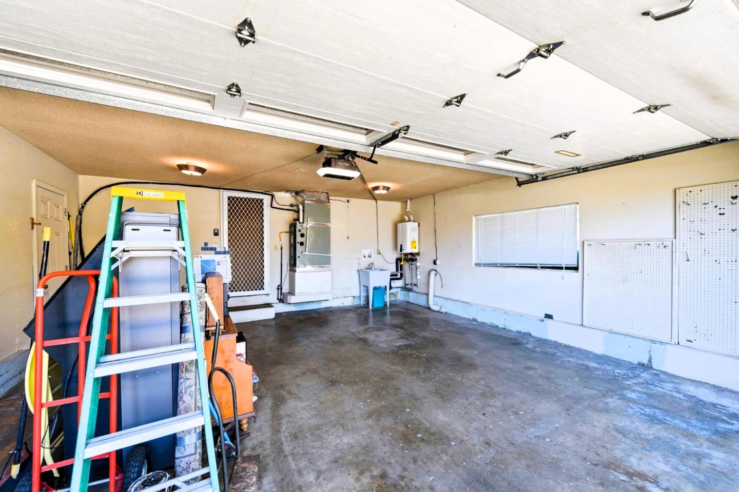 1714 Lobelia Lane