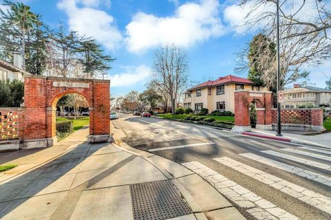 Photo of 1149 Singletary Avenue, SAN JOSE, CA 95126 (MLS # ML82042204)