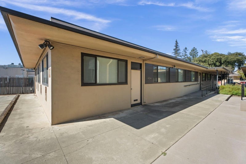 422 Peninsula Avenue